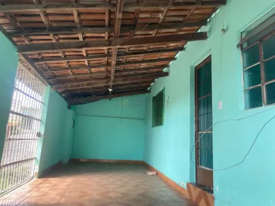 Casa com 3 Quartos à venda, 100m² no Centro, Contagem