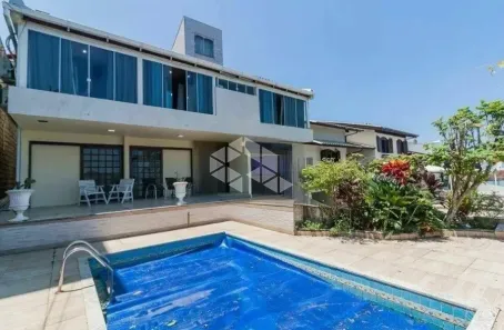 Casa com 4 Quartos à venda, 280m² no Abraão, Florianópolis