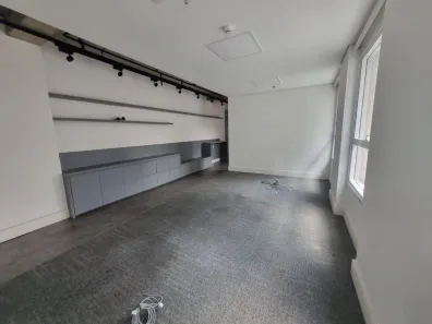 Sala Comercial para alugar, 90m² no Itaim Bibi, São Paulo