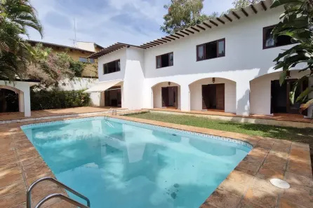 Casa com 4 Quartos à venda, 380m² no Jardim Guedala, São Paulo