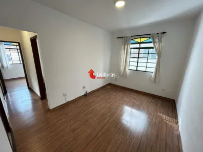 Apartamento com 2 Quartos para alugar, 80m² no Sagrada Família, Belo Horizonte