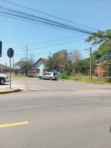 Casa com 2 Quartos à venda, 200m² no Olaria, Canoas