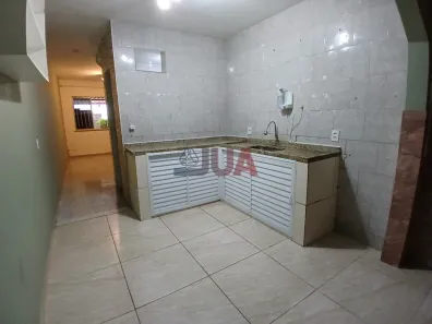 Casa com 2 Quartos para alugar, 57m² no Ponto Chic, Nova Iguaçu
