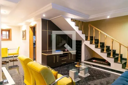 Casa com 3 Quartos para alugar, 260m² no Cidade Maia, Guarulhos