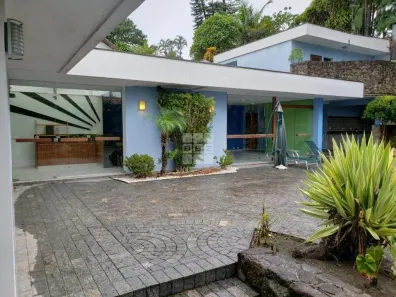 Sobrado com 4 Quartos à venda, 792m² no Interlagos, São Paulo
