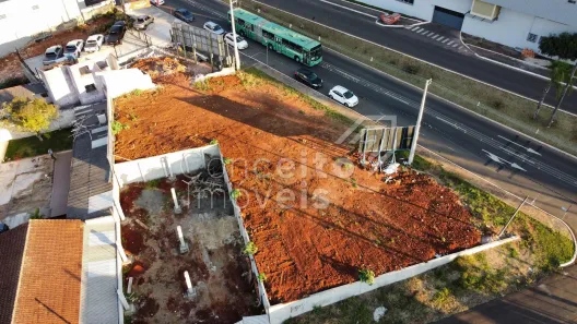 Lote/Terreno à venda, 900m² no Uvaranas, Ponta Grossa