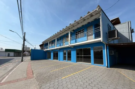Sala Comercial à venda, 273m² no Centro, Palhoça