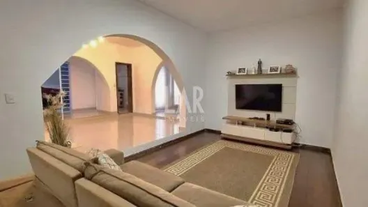 Casa com 3 Quartos à venda, 322m² no Sagrada Família, Belo Horizonte