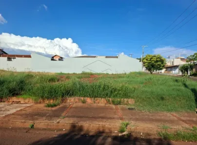 Imóvel Comercial à venda, 300m² no Vila Santo Ivo, Jaú