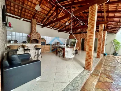 Casa com 3 Quartos à venda, 360m² no Alvorada, Contagem