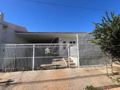 Casa com 4 Quartos à venda, 180m² no Jardim Continental, Marília