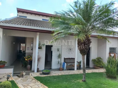 Casa com 4 Quartos à venda, 210m² no Jardim Chapadão, Campinas