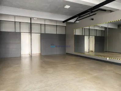 Galpão/Depósito/Armazém à venda, 387m² no Água Funda, São Paulo