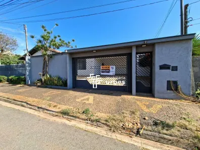 Casa com 3 Quartos para alugar, 144m² no Vila Omar, Americana