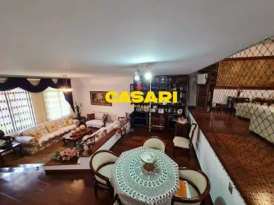 Sobrado com 4 Quartos à venda, 333m² no Nova Petrópolis, São Bernardo do Campo
