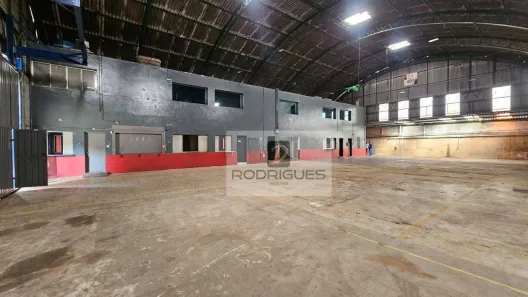 Galpão/Depósito/Armazém para alugar, 1000m² no Paulicéia, São Bernardo do Campo