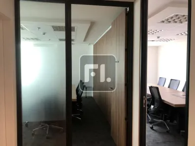 Sala Comercial para venda ou aluguel, 111m² no Cidade Monções, São Paulo