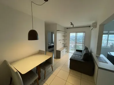 Apartamento com 2 Quartos para alugar, 50m² no Del Castilho, Rio de Janeiro