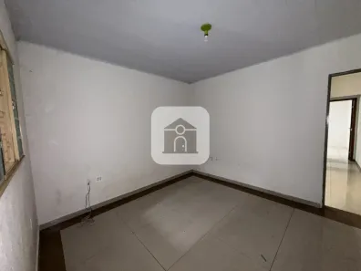 Casa com 1 Quarto para alugar, 50m² no São Jorge, Uberlândia