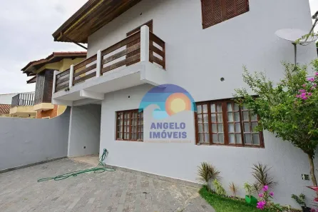 Sobrado com 3 Quartos à venda, 188m² no Balneario Tres Marias, Peruíbe