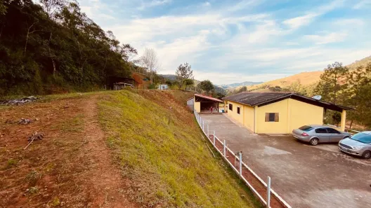 Fazenda/Sítio com 3 Quartos à venda, 150m² no , Monteiro Lobato