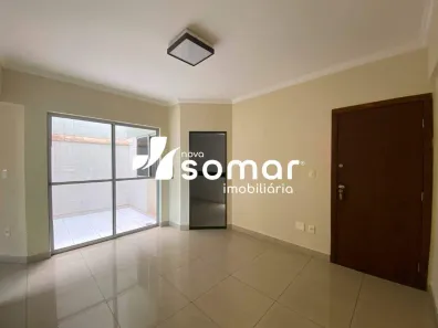 Apartamento com 2 Quartos para alugar, 70m² no Centro, Divinópolis