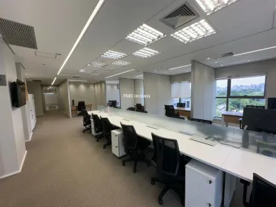 Sala Comercial para alugar, 130m² no Indianópolis, São Paulo