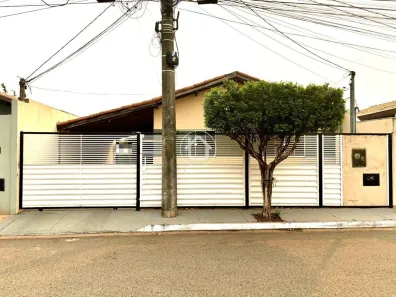 Casa com 2 Quartos à venda, 130m² no Vila Nasser, Campo Grande