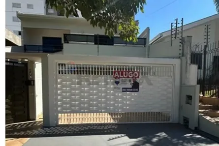 Sobrado com 3 Quartos para alugar, 149m² no Vila Aurora III, Rondonópolis