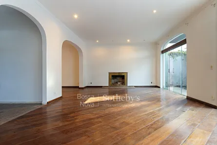 Casa com 6 Quartos à venda, 400m² no Jardim Luzitânia, São Paulo