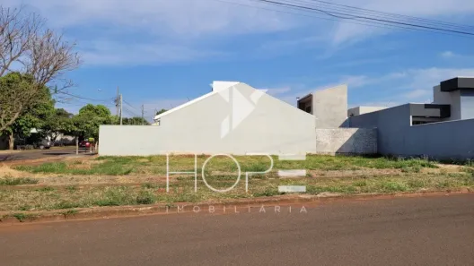 Lote/Terreno à venda, 376m² no Jardim Guairacá, Maringá