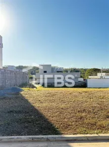 Lote/Terreno à venda, 305m² no Jardins Porto, Senador Canedo