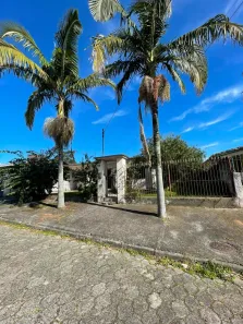 Casa com 3 Quartos à venda, 137m² no Pinheirinho, Criciúma