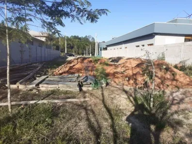 Lote/Terreno à venda, 646m² no Loteamento Valparaiba, Guararema