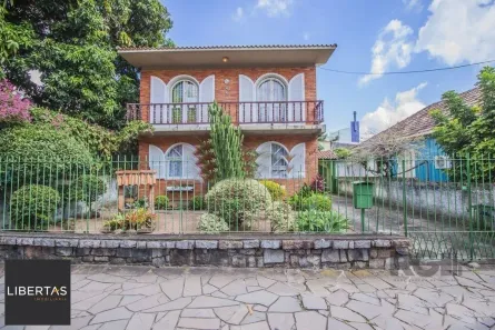 Casa com 3 Quartos à venda, 203m² no Santa Maria Goretti, Porto Alegre