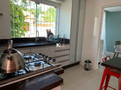 Casa com 3 Quartos à venda, 238m² no Agronômica, Florianópolis