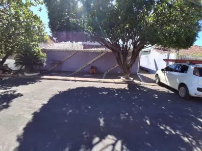 Casa com 3 Quartos à venda, 100m² no Centro Político Administrativo, Cuiabá