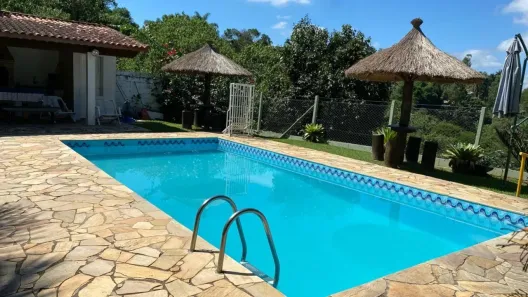 Fazenda/Sítio com 4 Quartos à venda, 980m² no Rosa Helena, Igaratá