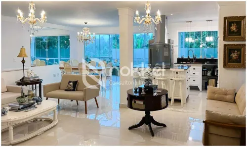 Casa de Condomínio com 4 Quartos à venda, 269m² no Jardim Petrópolis, São Paulo