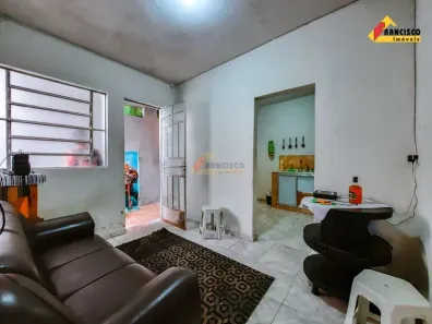 Casa com 2 Quartos à venda, 47m² no Porto Velho, Divinópolis