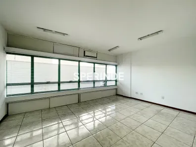 Sala Comercial para alugar, 49m² no Petrópolis, Porto Alegre