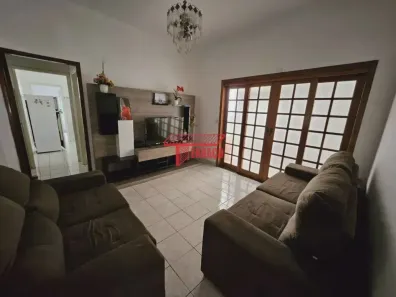 Casa com 2 Quartos para alugar, 165m² no Vila Alzira, Santo André
