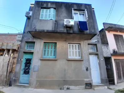 Casa com 2 Quartos para alugar, 120m² no Centro, Bagé