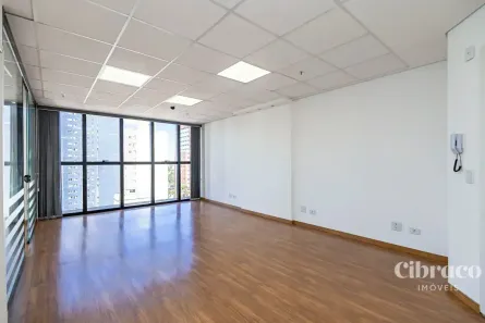 Sala Comercial à venda, 55m² no Centro, Curitiba
