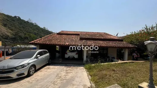 Casa com 3 Quartos à venda, 166m² no Centro, Guararema