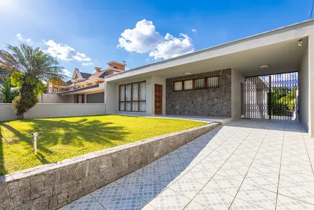 Casa com 3 Quartos à venda, 290m² no Vista Alegre, Curitiba