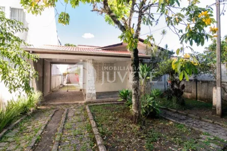Casa com 3 Quartos à venda, 120m² no Cristo Rei, Curitiba