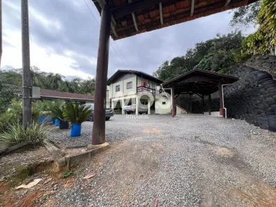 Casa com 3 Quartos à venda, 450m² no Czerniewicz, Jaraguá do Sul