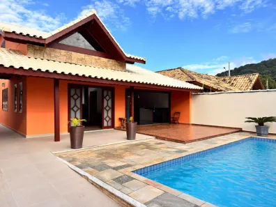 Casa com 4 Quartos à venda, 190m² no Vila Peruíbe, Peruíbe