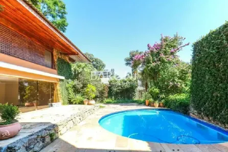 Sobrado com 5 Quartos à venda, 798m² no Jardim Guedala, São Paulo